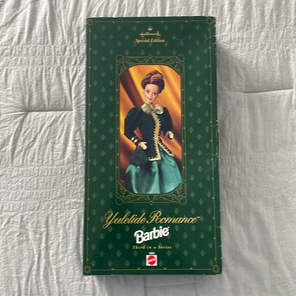 Hallmark Special Edition Vintage 1996 Yuletide Barbie - Picture 1 of 10